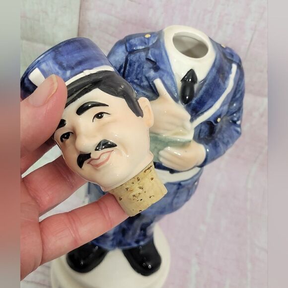 Musical Policeman Decanter - Picture 9 of 9